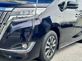 2017 Toyota Esquire 1.8 Hybrid Gi Sedan for sale, Japanese used car export - photo 8 of 39 | GULJI TRADERS