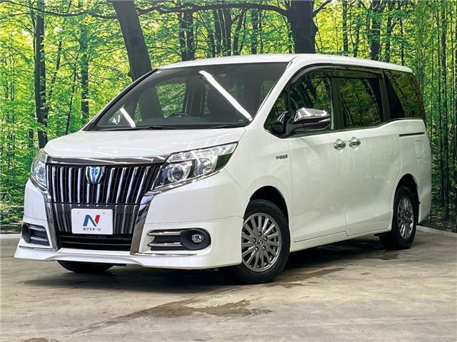 2017 Toyota Esquire Hybrid Gi - photo 1 2017 Toyota Esquire Hybrid Gi Sedan for sale, Japanese used car export - photo 1 of 30 | GULJI TRADERS