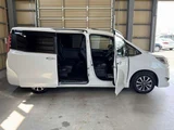 2017 Toyota Esquire Gi Sedan for sale, Japanese used car export - photo 32 of 80 | GULJI TRADERS