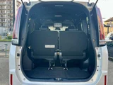 2017 Toyota Esquire 1.8 Hybrid Gi Sedan for sale, Japanese used car export - photo 18 of 41 | GULJI TRADERS