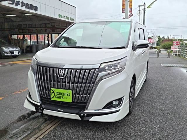 2017 Toyota Esquire Gi - photo 1 2017 Toyota Esquire Gi Sedan for sale, Japanese used car export - photo 1 of 20 | GULJI TRADERS