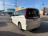 2017 Toyota Esquire 2.0 Gi Sedan for sale, Japanese used car export - photo 19 of 42 | GULJI TRADERS