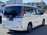 2017 Toyota Esquire Hybrid Sedan for sale, Japanese used car export - photo 7 of 71 | GULJI TRADERS