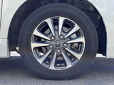2017 Toyota Esquire Hybrid Sedan for sale, Japanese used car export - photo 24 of 71 | GULJI TRADERS
