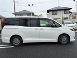 2017 Toyota Esquire Gi Sedan for sale, Japanese used car export - photo 10 of 21 | GULJI TRADERS