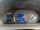 2017 Toyota Esquire 1.8Gi Hybrid Sedan for sale, Japanese used car export - photo 6 of 30 | GULJI TRADERS