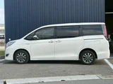 2017 Toyota Esquire 1.8Gi Hybrid Sedan for sale, Japanese used car export - photo 28 of 30 | GULJI TRADERS