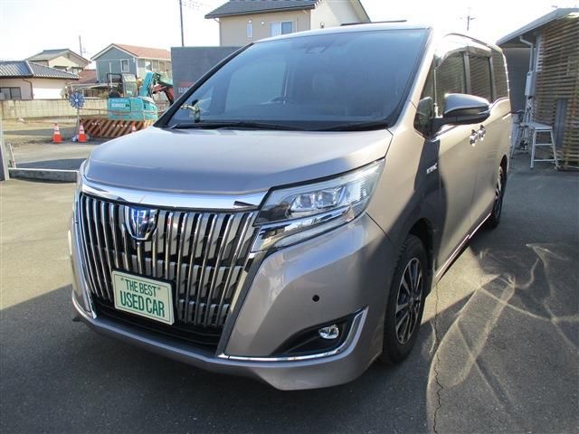 2017 Toyota Esquire 1.8Gi Hybrid - photo 1 2017 Toyota Esquire 1.8Gi Hybrid Sedan for sale, Japanese used car export - photo 1 of 30 | GULJI TRADERS