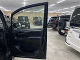 2017 Toyota Esquire 1.8Gi Hybrid BlackT Sedan for sale, Japanese used car export - photo 18 of 30 | GULJI TRADERS