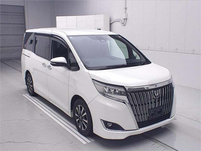 2017 Toyota Esquire 4WD - photo 1 2017 Toyota Esquire 4WD Sedan for sale, Japanese used car export - photo 1 of 12 | GULJI TRADERS