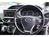 2017 Toyota Esquire 2.0 Xi 4WD Sedan for sale, Japanese used car export - photo 2 of 24 | GULJI TRADERS