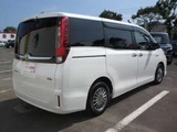 2017 Toyota Esquire 1.8 Hybrid Gi Sedan for sale, Japanese used car export - photo 9 of 24 | GULJI TRADERS