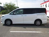2017 Toyota Esquire 1.8 Hybrid Gi Sedan for sale, Japanese used car export - photo 12 of 24 | GULJI TRADERS
