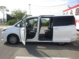 2017 Toyota Esquire 1.8 Hybrid Gi Sedan for sale, Japanese used car export - photo 20 of 24 | GULJI TRADERS