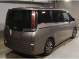 2017 Toyota Esquire Xi Sedan for sale, Japanese used car export - photo 2 of 5 | GULJI TRADERS