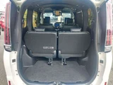 2018 Toyota Esquire 2.0 Sedan for sale, Japanese used car export - photo 39 of 50 | GULJI TRADERS