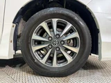 2018 Toyota Esquire 2.0 Gi Sedan for sale, Japanese used car export - photo 38 of 51 | GULJI TRADERS