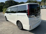 2018 Toyota Esquire 2.0 Gi Sedan for sale, Japanese used car export - photo 42 of 60 | GULJI TRADERS
