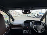 2018 Toyota Esquire 1.8 Hybrid Gi Sedan for sale, Japanese used car export - photo 2 of 68 | GULJI TRADERS