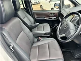 2018 Toyota Esquire Hybrid Gi Sedan for sale, Japanese used car export - photo 6 of 32 | GULJI TRADERS