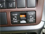 2018 Toyota Esquire 2.0 Gi Sedan for sale, Japanese used car export - photo 5 of 63 | GULJI TRADERS