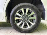 2018 Toyota Esquire Gi Sedan for sale, Japanese used car export - photo 11 of 30 | GULJI TRADERS