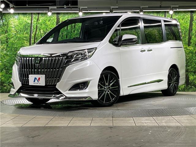 2018 Toyota Esquire Gi - photo 1 2018 Toyota Esquire Gi Sedan for sale, Japanese used car export - photo 1 of 30 | GULJI TRADERS
