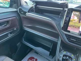 2018 Toyota Esquire 2.0 Sedan for sale, Japanese used car export - photo 31 of 40 | GULJI TRADERS
