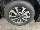 2018 Toyota Esquire Hybrid Gi Sedan for sale, Japanese used car export - photo 22 of 25 | GULJI TRADERS