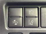 2018 Toyota Esquire Gi Sedan for sale, Japanese used car export - photo 17 of 30 | GULJI TRADERS