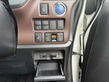 2018 Toyota Esquire 1.8 Hybrid Gi Sedan for sale, Japanese used car export - photo 15 of 68 | GULJI TRADERS