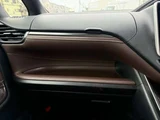 2018 Toyota Esquire 1.8 Hybrid Gi Sedan for sale, Japanese used car export - photo 17 of 68 | GULJI TRADERS