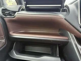 2018 Toyota Esquire 1.8 Hybrid Gi Sedan for sale, Japanese used car export - photo 18 of 68 | GULJI TRADERS