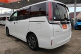 2018 Toyota Esquire 2.0Gi Sedan for sale, Japanese used car export - photo 11 of 30 | GULJI TRADERS