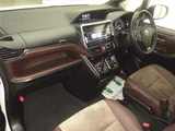 2018 Toyota Esquire Hybrid Sedan for sale, Japanese used car export - photo 4 of 13 | GULJI TRADERS