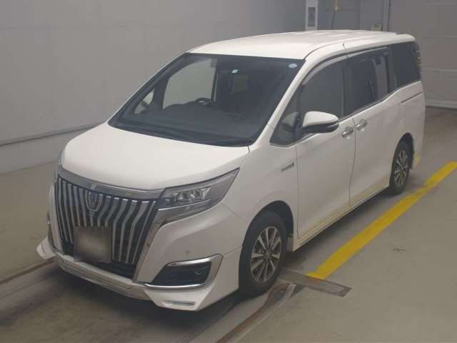 2018 Toyota Esquire Hybrid Gi - photo 1 2018 Toyota Esquire Hybrid Gi Sedan for sale, Japanese used car export - photo 1 of 13 | GULJI TRADERS