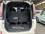 2018 Toyota Esquire Hybrid Gi Sedan for sale, Japanese used car export - photo 8 of 11 | GULJI TRADERS
