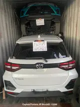 2018 Toyota Esquire Black Van for sale, Japanese used car export - photo 21 of 31 | GULJI TRADERS