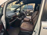 2019 Toyota Esquire 1.8 Hybrid Gi Sedan for sale, Japanese used car export - photo 21 of 54 | GULJI TRADERS