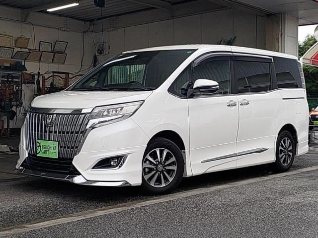 2019 Toyota Esquire Gi - photo 1 2019 Toyota Esquire Gi Sedan for sale, Japanese used car export - photo 1 of 20 | GULJI TRADERS