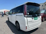 2019 Toyota Esquire 1.8 Hybrid Gi Sedan for sale, Japanese used car export - photo 60 of 71 | GULJI TRADERS