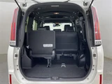 2019 Toyota Esquire Gi 4WD Sedan for sale, Japanese used car export - photo 18 of 24 | GULJI TRADERS