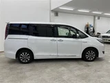 2019 Toyota Esquire 1.8Gi Hybrid BlackT Sedan for sale, Japanese used car export - photo 6 of 30 | GULJI TRADERS