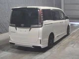 2019 Toyota Esquire Gi P PKG Sedan for sale, Japanese used car export - photo 2 of 8 | GULJI TRADERS