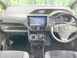 2019 Toyota Esquire Hybrid Sedan for sale, Japanese used car export - photo 2 of 9 | GULJI TRADERS