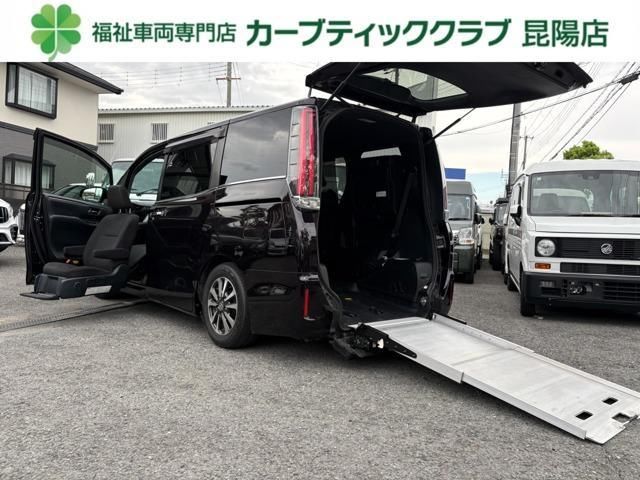2019 Toyota Esquire 2.0 Xi Sedan for sale, Japanese used car export - photo 1 of 9 | GULJI TRADERS
