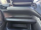 2020 Toyota Esquire 2.0 Gi Sedan for sale, Japanese used car export - photo 25 of 75 | GULJI TRADERS