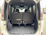2020 Toyota Esquire Hybrid Gi Sedan for sale, Japanese used car export - photo 20 of 50 | GULJI TRADERS