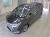 2020 Toyota Esquire Hybrid Gi Sedan for sale, Japanese used car export - photo 4 of 9 | GULJI TRADERS