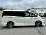 2020 Toyota Esquire Hybrid Sedan for sale, Japanese used car export - photo 5 of 9 | GULJI TRADERS